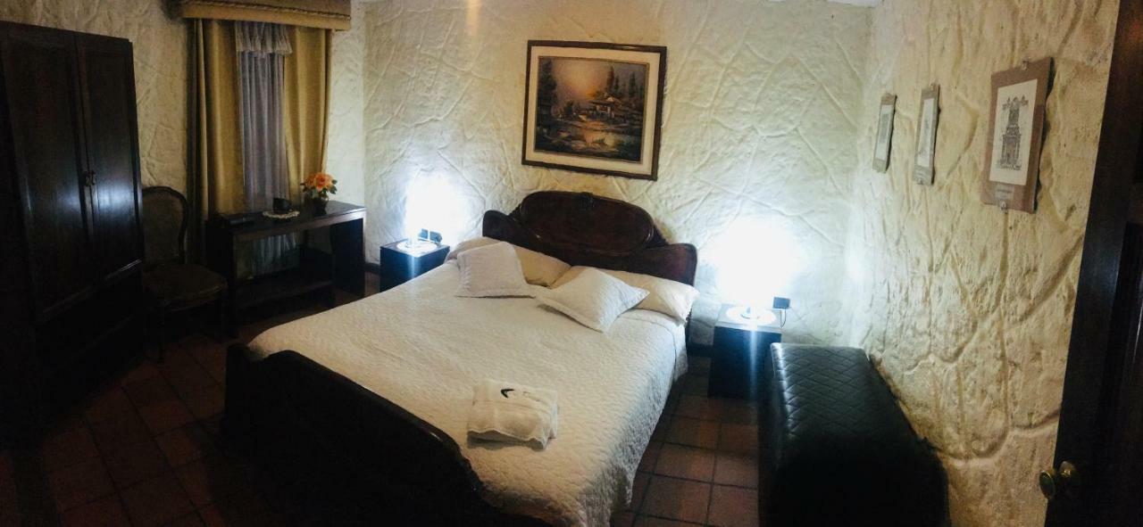 Hotel Quito Antiguo Extérieur photo